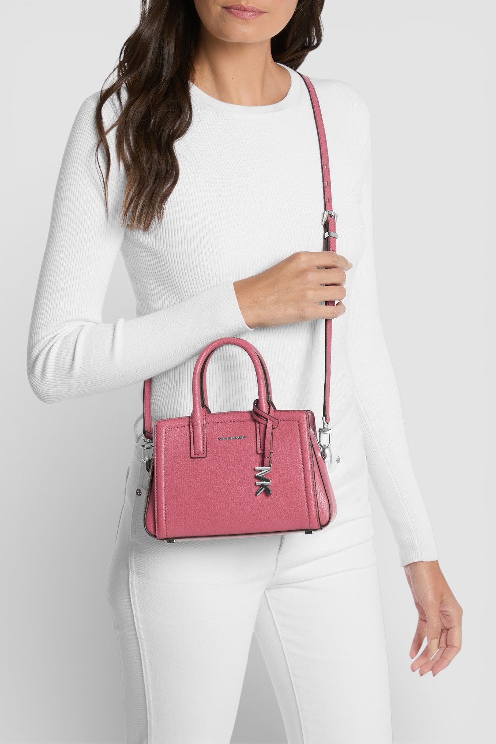 תמונת כל הלוק של תיק קרוסבודי לילה אקסטרא סמול